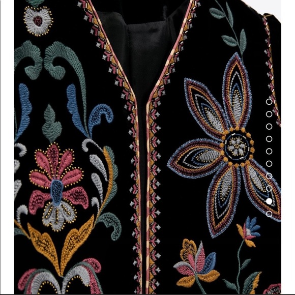 LAST βπΌ ZARA NWT EMBROIDERED VELVET BLAZER π₯ - Picture 12 of 14